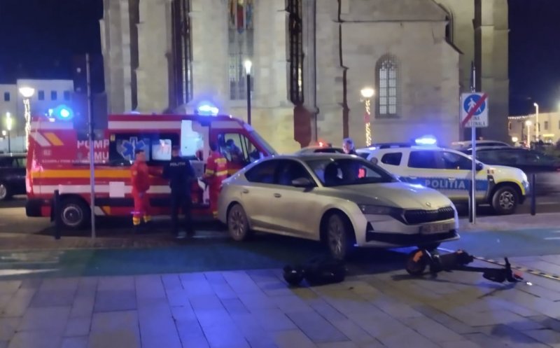 Accident în Piața Unirii din Cluj-Napoca. Un șofer a lovit o femeie pe trotinetă