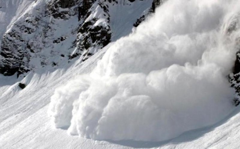 Atenție, risc mare de avalanșe la munte! Zonele vizate