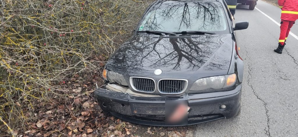 Accident rutier pe un drum din Cluj: Tânără de 20 de ani, transportată la spital cu SMURD-ul