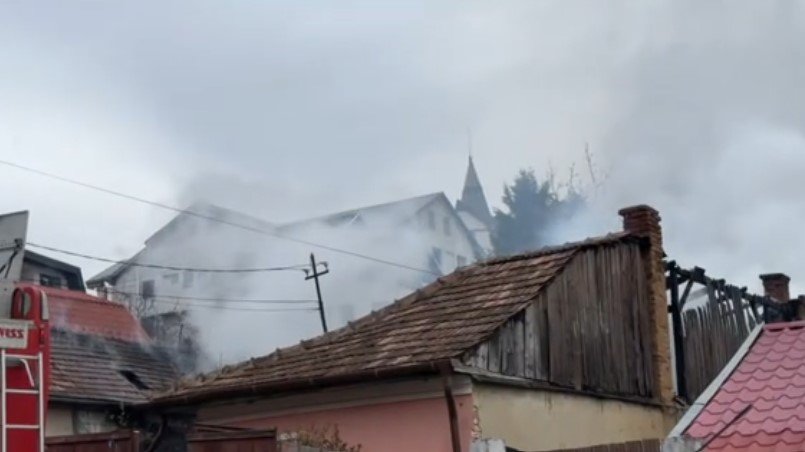 S-a aflat cauza exploziei din Zorilor! Un bărbat a transportat de urgență la spital cu arsuri grave
