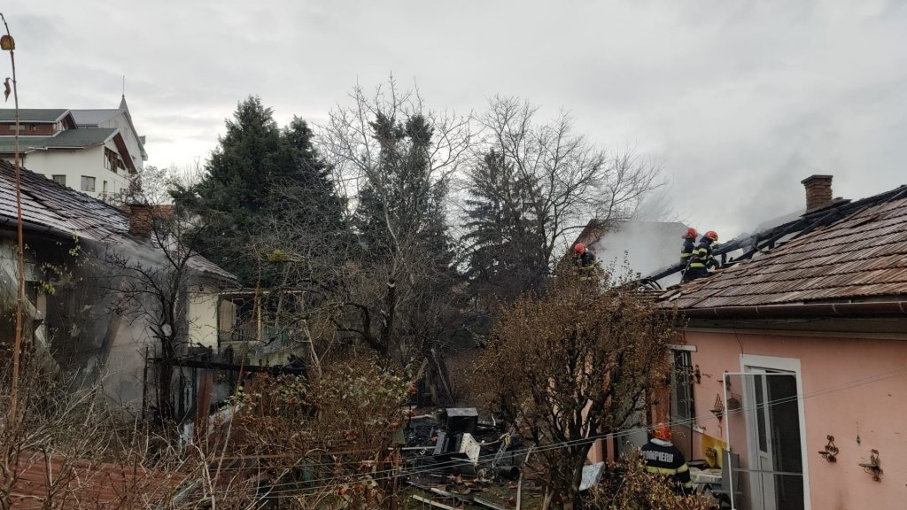 Weekend de foc pentru pompierii clujeni: flăcări, explozii și vieți salvate