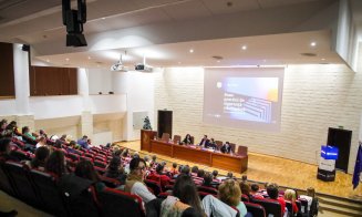 Acțiune simultană în 10 școli: NTT DATA România în parteneriat cu IPJ Sibiu învață copiii cum să se ferească de pericolele on-line