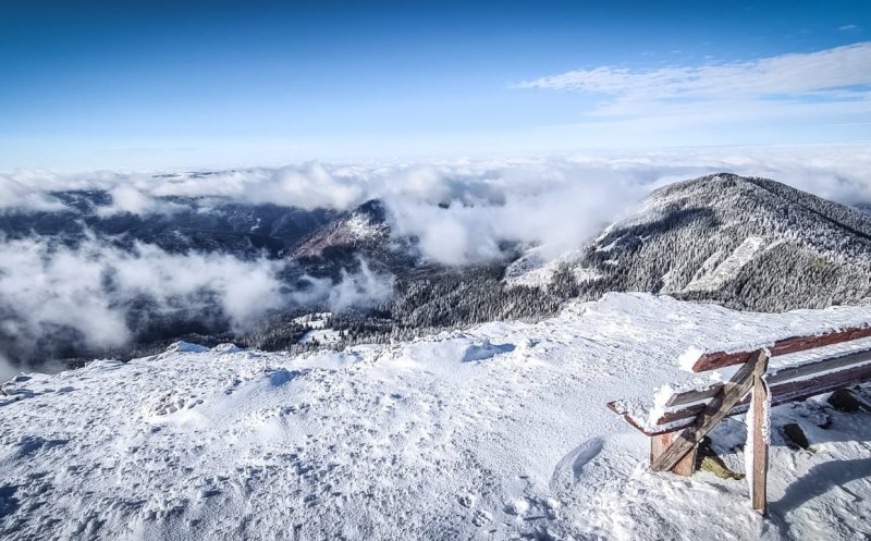 IMGINI de Instagram, pe acoperișul Clujului. Iarna a îmbrăcat muntele