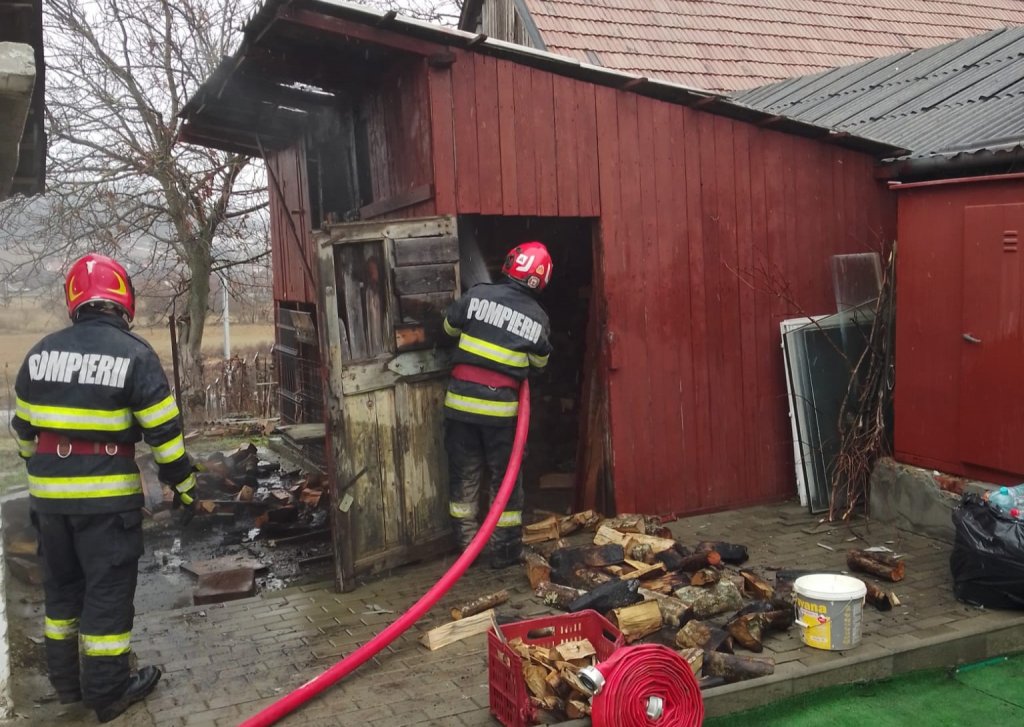 Incendiu într-o gospodărie din Cluj. Care a fost cauza focului