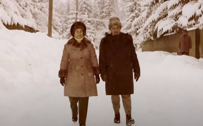 În vremea dictaturii Ceauşiste, zilele de Crăciun erau lucrătoare, iar copiii primeau daruri de la Moş Gerilă, de Revelion
