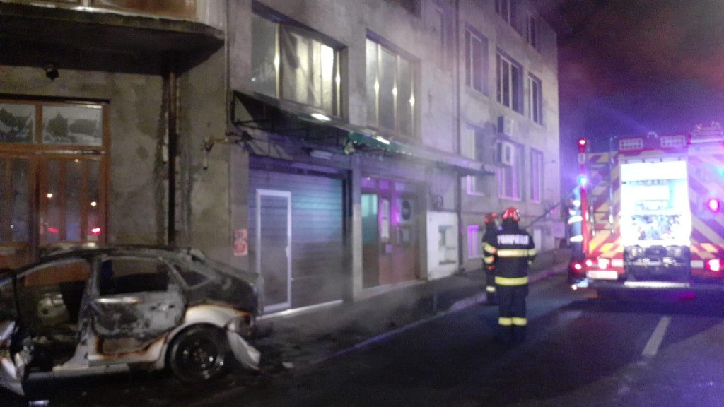 Halucinant! Incendiul de mașină din Mănăștur, pornit de un bărbat după ce s-a certat cu nevasta