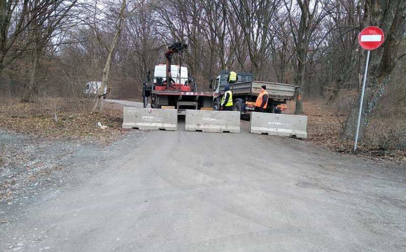 Drumul auto prin Pădurea Hoia - Baciu, BLOCAT traficului auto!