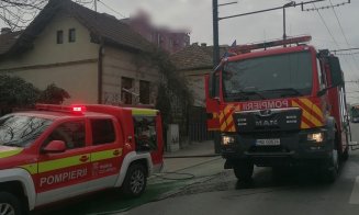 Incendiu la o casă din Cluj-Napoca. Pompierii ISU au intervenit