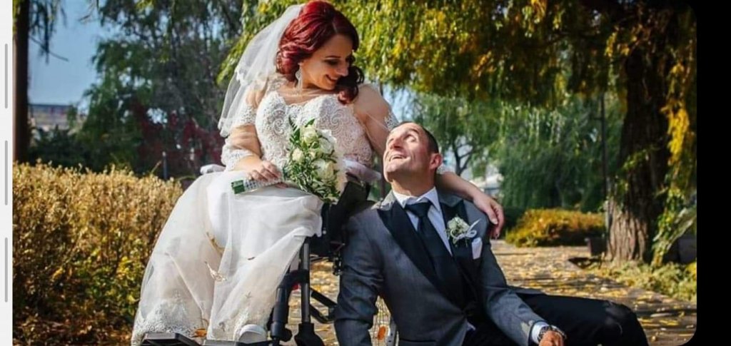 S-a stins din viață soția lui Robi, vânzătorul ambulant iubit de toți clujenii. Bărbatul a fost spitalizat recent în urma unui accident stupid