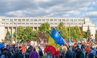 Protest în fața Guvernului de Ziua Unirii Principatelor. Ceferiștii, rezerviștii, polițiștii, minerii, silvicultorii și pensionarii, nemulțumiți de ordonanța „trenuleț”