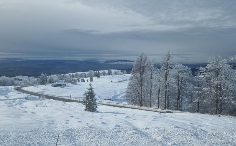 Cum va fi vremea în februarie în Transilvania/ Frig de crapă pietrele la munte
