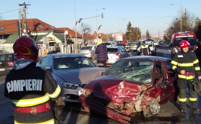 Accident grav între două mașini în Florești. A intervenit descarcerarea și SMURD-ul