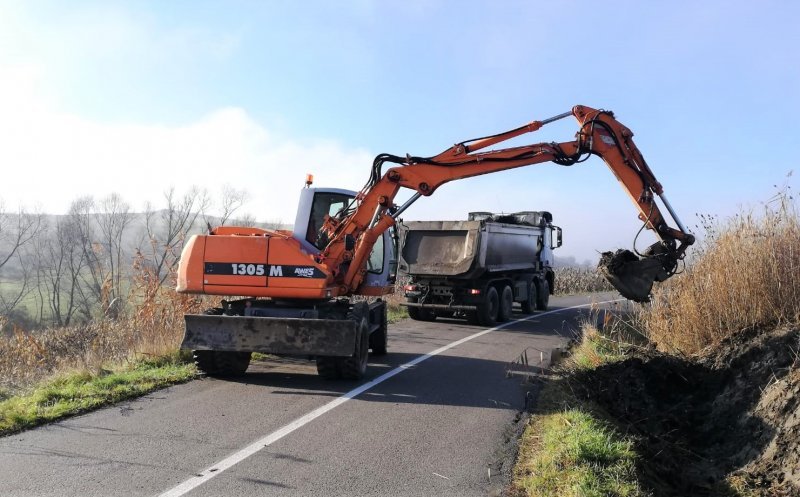 3 tronsoane de drum din Cluj, afectate de alunecări de teren