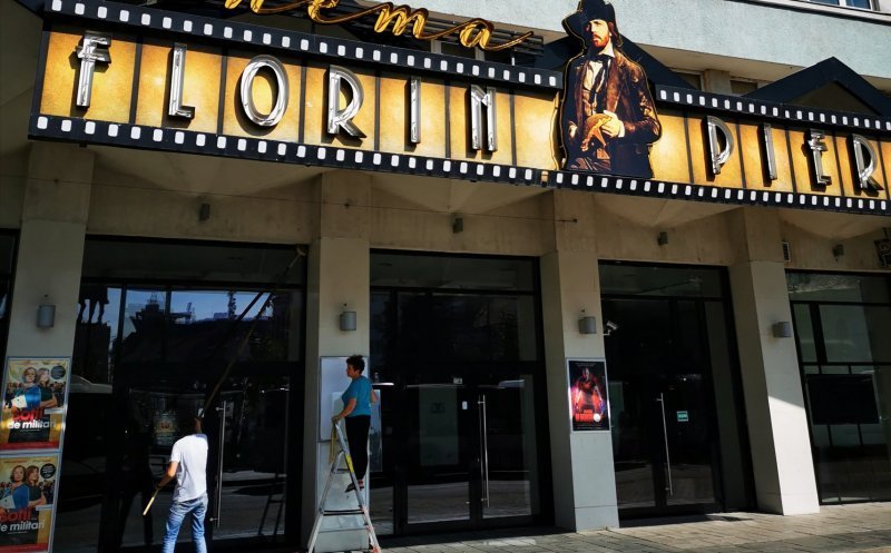 Cinema Florin Piersic, primul din România unde persoanele cu deficiențe de auz pot „simți” filmele cu ajutorul unei brățări dezvoltată de studente de la UTCN