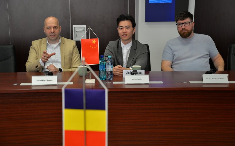 Oameni de afaceri chinezi, în vizită la Consiliul Județean Cluj