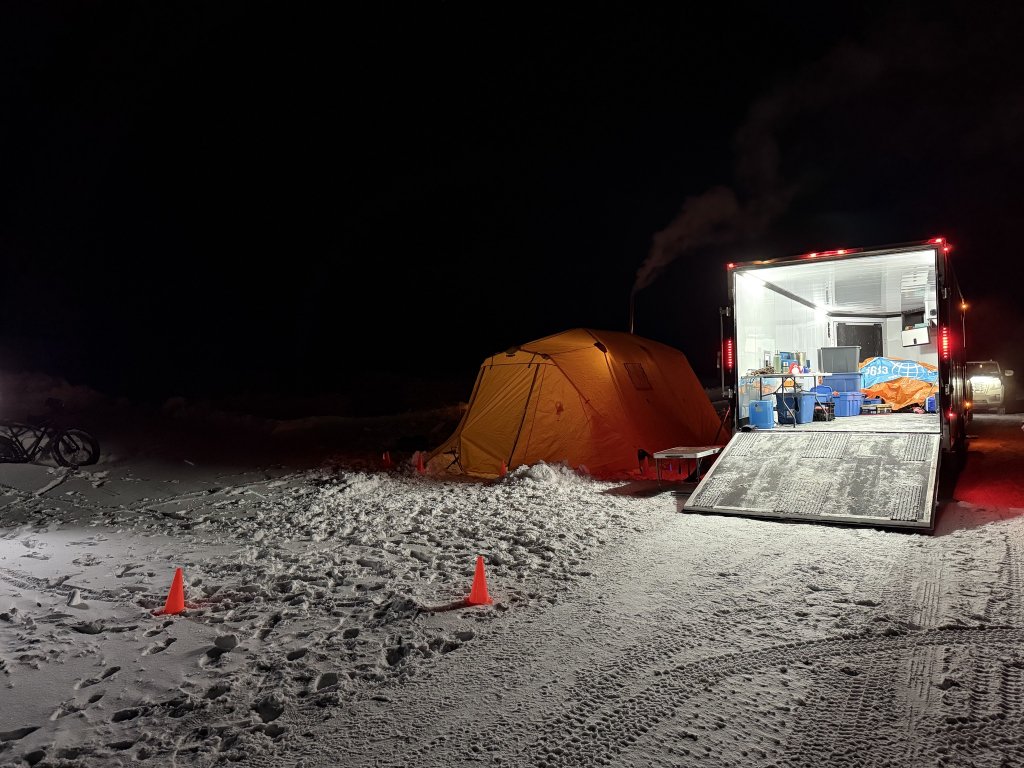 Tiberiu Ușeriu, nevoit să se retragă din competiția 6633 Arctic Ultra din cauza unor dureri de spate