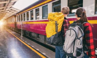 Studenții pot cumpăra din nou bilete de tren online cu reducere. Cum se pot obține tichetele