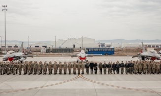 Desfășurare impresionantă de forțe la Baza Aeriană de la Câmpia Turzii. A fost prezent și minstrul Apărării