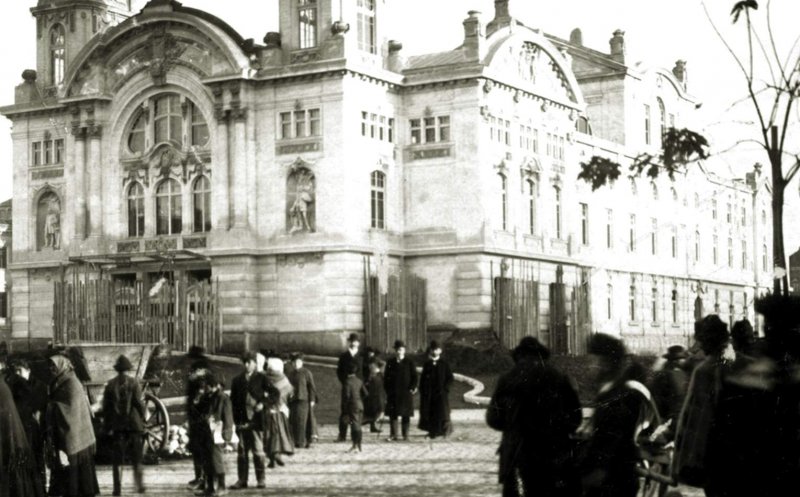 Teatrul Național și premizele construirii acestuia