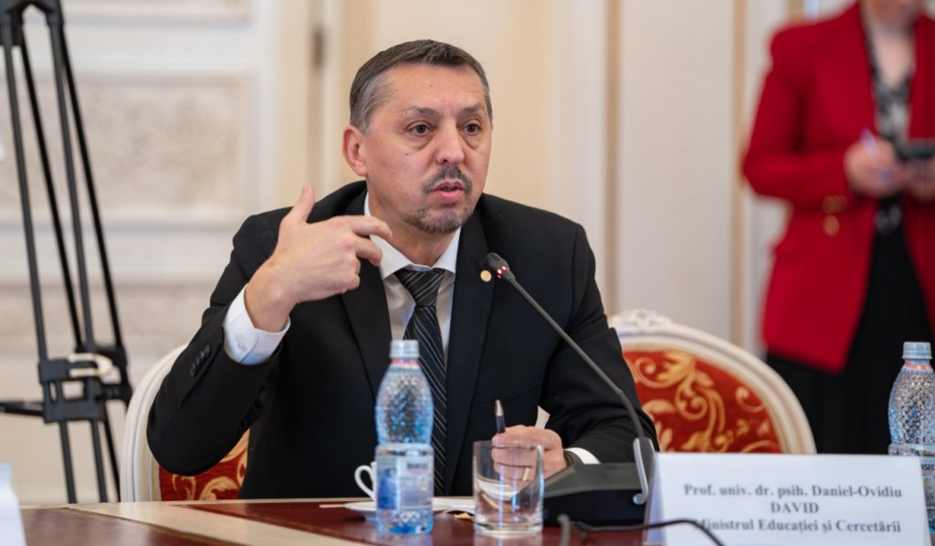 Prevenirea consumului de droguri în școli. David: Avem în psihologie „regula mortului”. Poate ar trebui să le spunem elevilor ce să facă, nu doar ce să nu facă