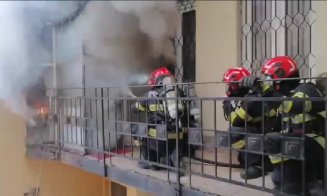 Incendiu într-un apartament din Cluj-Napoca: Pompierii intervin cu trei autospeciale