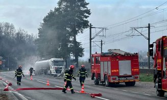 Circulaţie OPRITĂ pe DN1, mesaj Ro-Alert şi EVACUĂRI: Scurgeri de acid sulfuric dintr-o cisternă