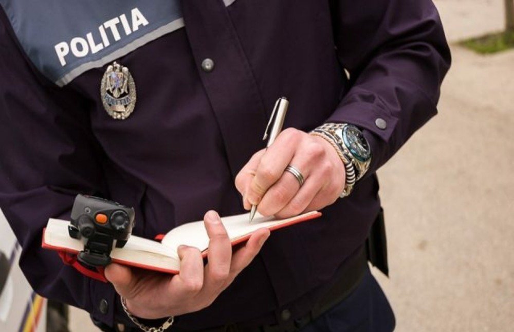 Cum a ajuns un polițist în civil să fie sancționat de colegii săi aflați în timpul serviciului, în apropiere de Cluj