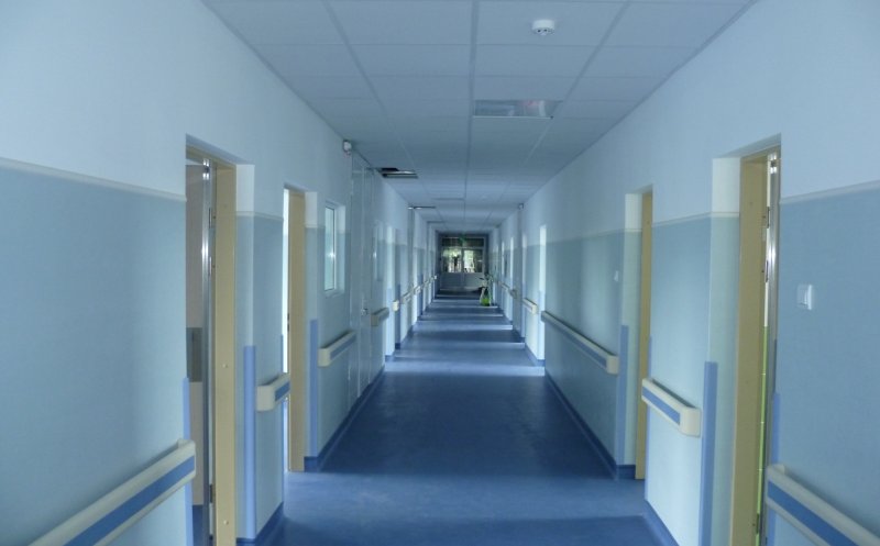 Coducerea spitalului în care au murit doi rezidenți și un brancardier rupe tăcerea. Ce s-a întâmplat de fapt