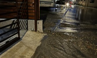 Străzi și curți inundate în Florești după furtuna de aseară / ”Anul asta pot trece de la barca cu vâsle, la barcă cu motor. Poate la anu' îmi iau yaht