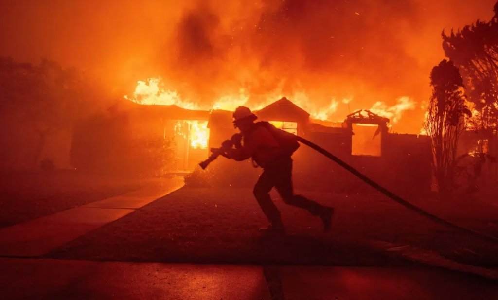 Weekend plin de tragedii la Cluj: Tânăr încarcerat, incendii și zeci de accidente