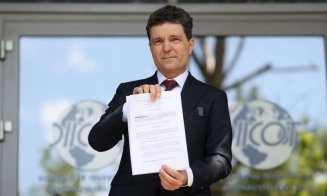 Continuă scandalul pozelor publicate de Lasconi. BEC a respins plângerea lui Nicușor Dan: „Fotografiile false vor circula libere în continuare”