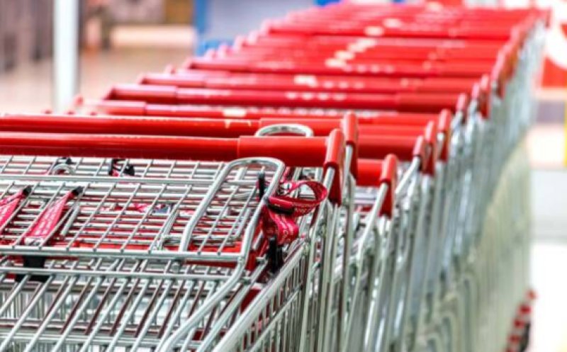 Un retailer cu zeci de magazine a plecat din România. Rețeaua a fost preluată de un antreprenor român