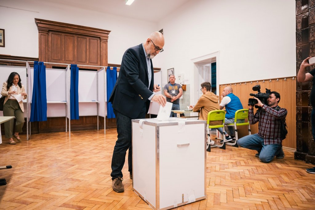 Kelemen Hunor a votat la Cluj-Napoca. Liderul UDMR: „Am votat pentru a nu ne întoarce în trecut”
