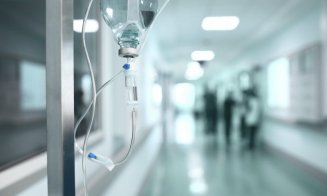 Sute de cazuri de tuse convulsivă și două decese. Care sunt simptomele și ce complicații grave dă boala