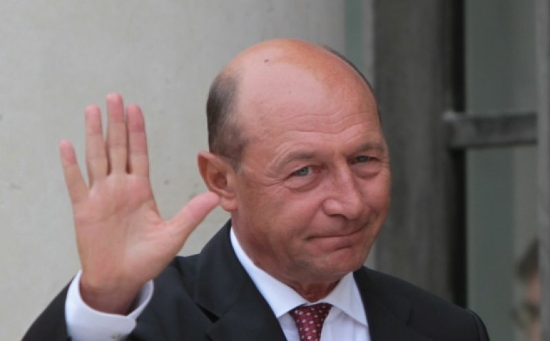 Traian Băsescu: „Suntem la răscruce de drumuri: VEST sau EST”