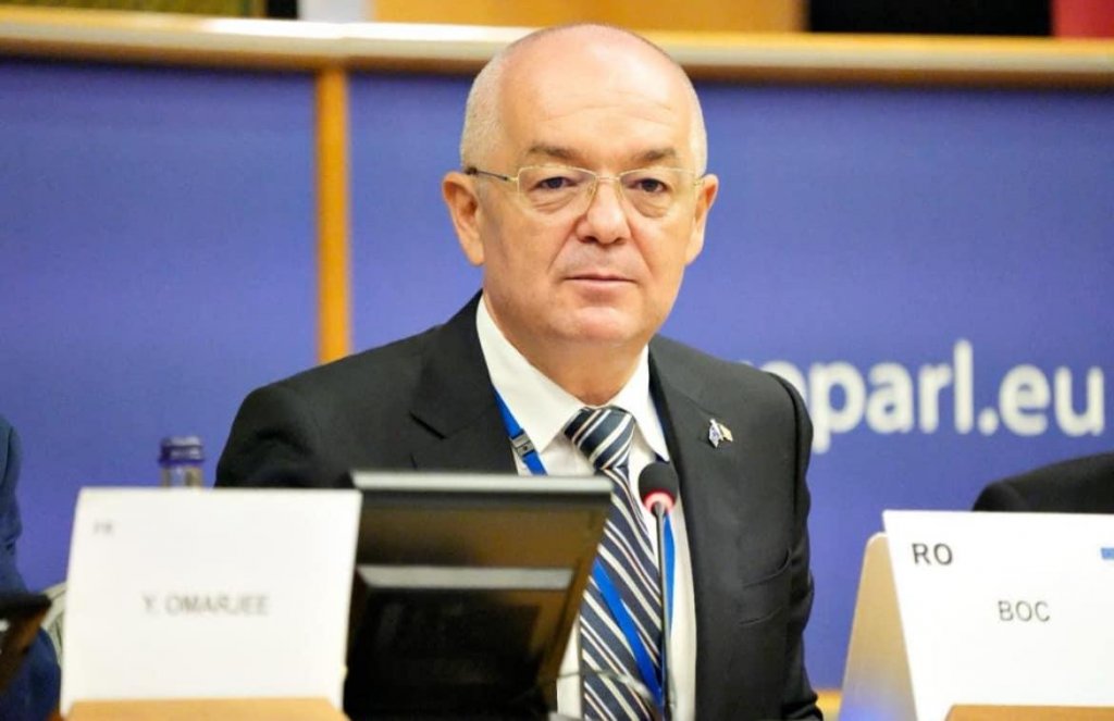 Emil Boc, prezent la întâlnirea de 30 de ani de la absolvirea Facultății de Drept UBB Cluj: „Ne bucurăm să fim împreună și mergem mai departe”