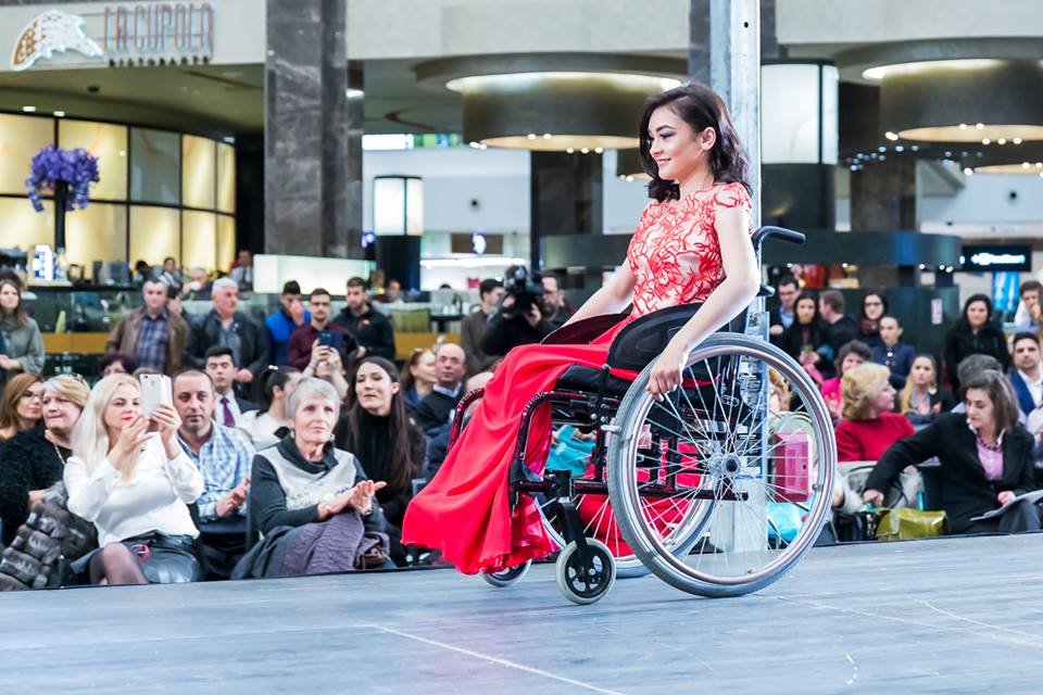 Atipic Beauty revine la Cluj! Spectacol de modă unic dedicat persoanelor cu dizabilități: „Schimbăm mentalitatea”
