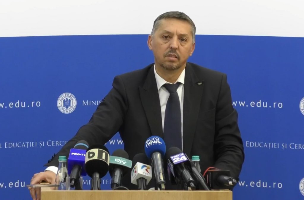 Posturile scoase la concurs de școli vor trebui raportate la minister. David: "Nu face școala de capul ei ce dorește, ascunde posturi..."