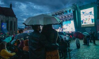 Zilele Clujului: "Chiritza în concert" a umplut Piaţa Unirii din centrul oraşului