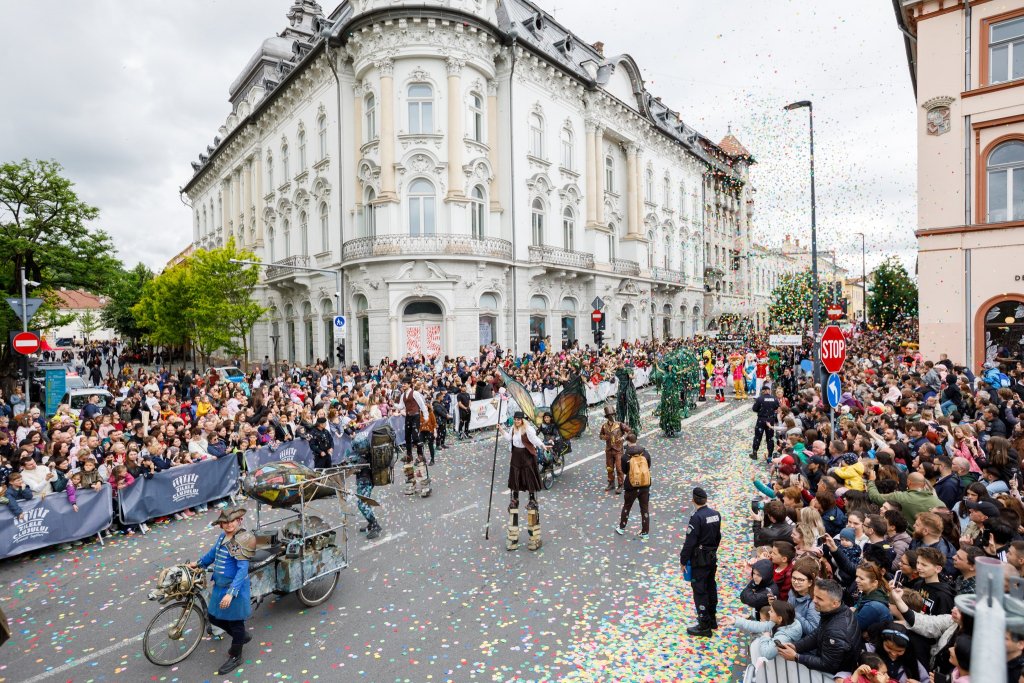 Noi Imagini impresionante de sâmbătă. Zeci de mii de clujeni au participat la zilele orașului