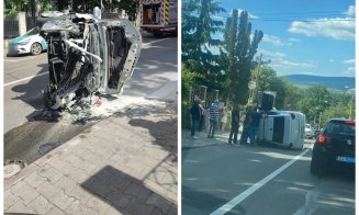 Accident grav urmat de incendiu în Cluj-Napoca: Trei mașini implicate, dintre care una s-a răsturnat