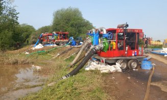Pompierii din Cluj, trimiși să ajute după inundațiile din Covasna. Acționează cu echipaje din mai multe județe