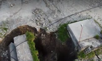 Cratere uriaşe de 5/5 m şi evacuări urgente la Praid / Planșeul salinei s-ar putea prăbuși complet