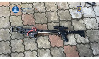 Braconaj în Cluj: Câini agresivi, arbalete și echipamente de vânătoare ilegale, descoperite de polițiști