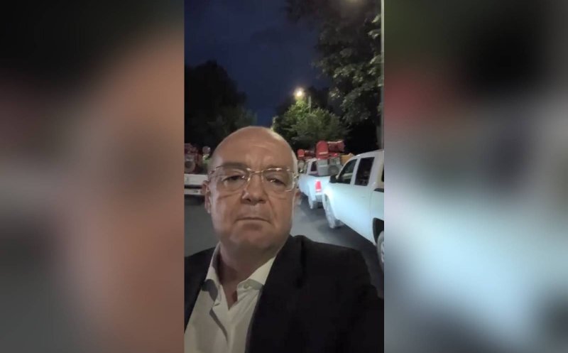 "Dragi țânțari, fugiți cât mai aveți timp!" / Emil Boc a inspectat flota de mașini pregătite pentru dezinsecție