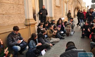 Imagini rare cu Nicușor Dan și Mirabela, la un protest din Cluj-Napoca, în urmă cu aproape 14 ani
