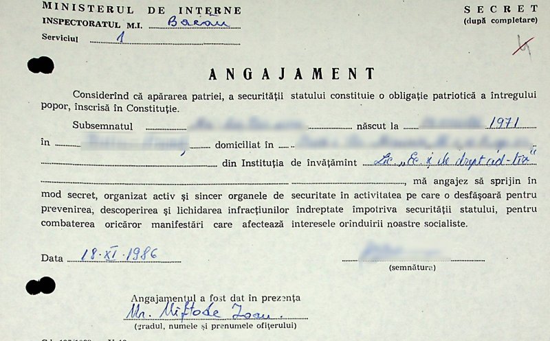 Securitatea nu s-a sfiit să se folosească până și de copii. Mii de elevi au fost solicitați să ofere informaţii despre colegi şi profesori