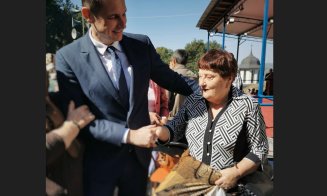 Mircea Abrudean, mesaj emoționant pentru fosta învățătoare de la Țaga: „Îi mulțumesc pentru răbdare, vocație și devotament”