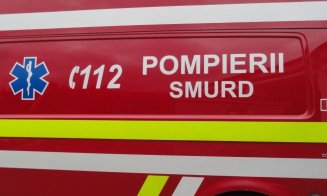 O șoferiță din Cluj-Napoca a pierdut controlul volanului și s-a izbit de un cap de pod
