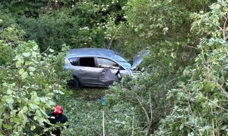 Accident rutier GRAV în județul Cluj: Patru victime, transportate de urgență la spital